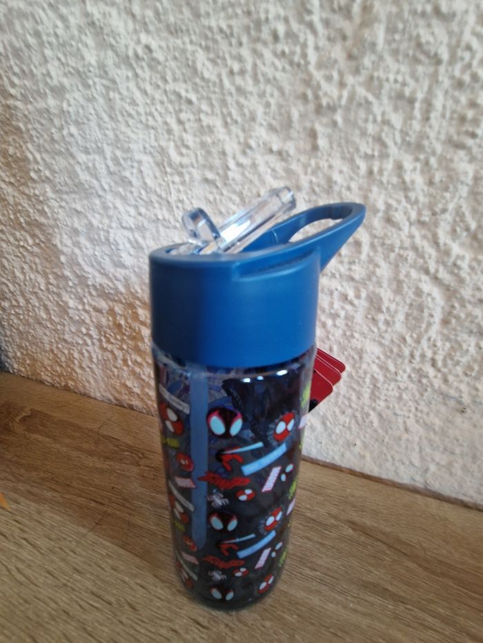 Gourde spiderman neuve - photo numéro 3
