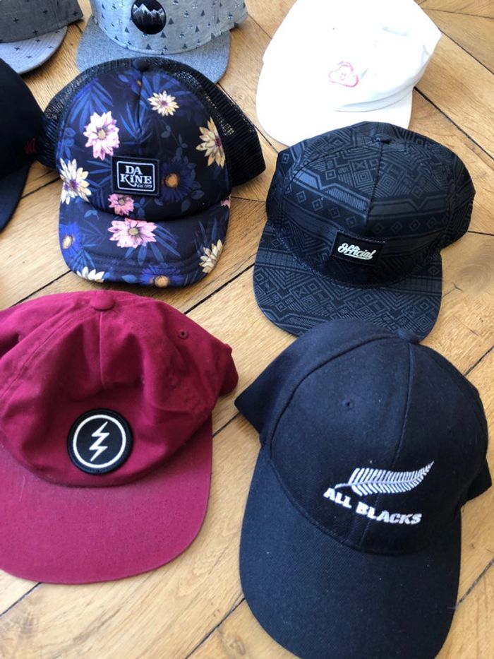 Lot de 16 casquettes sport nike et autres - photo numéro 7