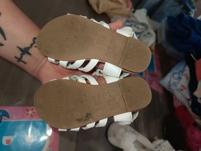Sandales taille 20 21 - photo numéro 2