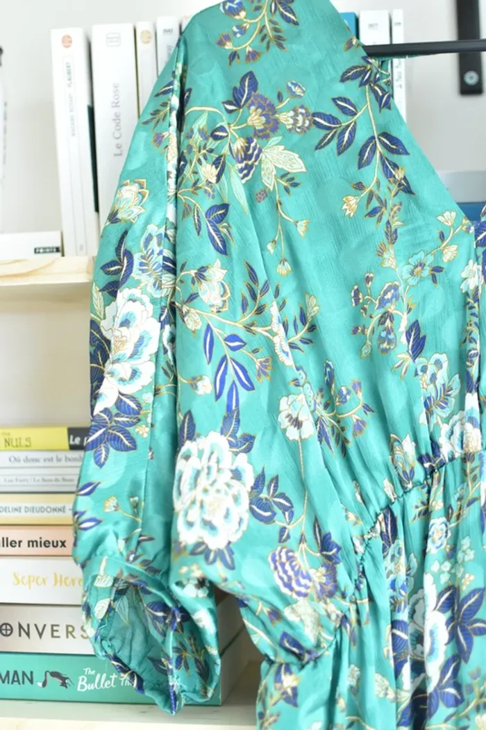 Robe Naf Naf en taille 38 - Très bon état - photo numéro 2