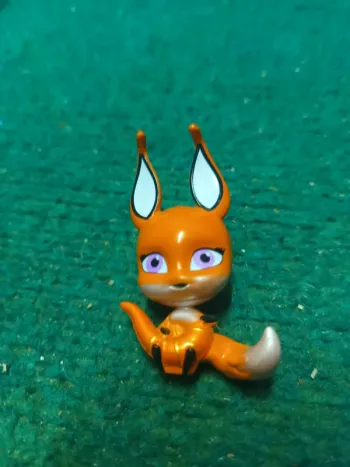 figurine miraculous kwami Trixx (renard)
état neuf