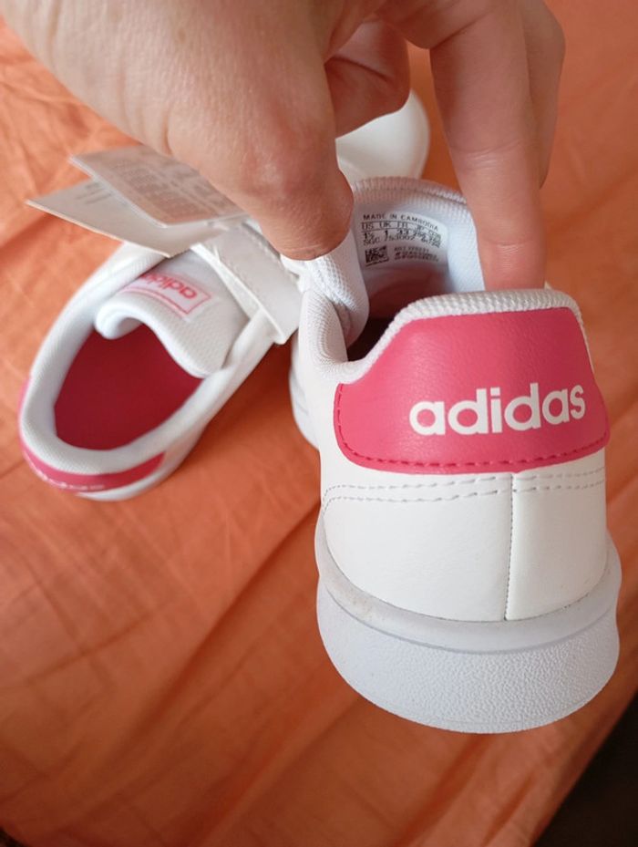 Neuf adidas 💖 basket a scratch pointure 33 rose et blanc advantage C - photo numéro 7