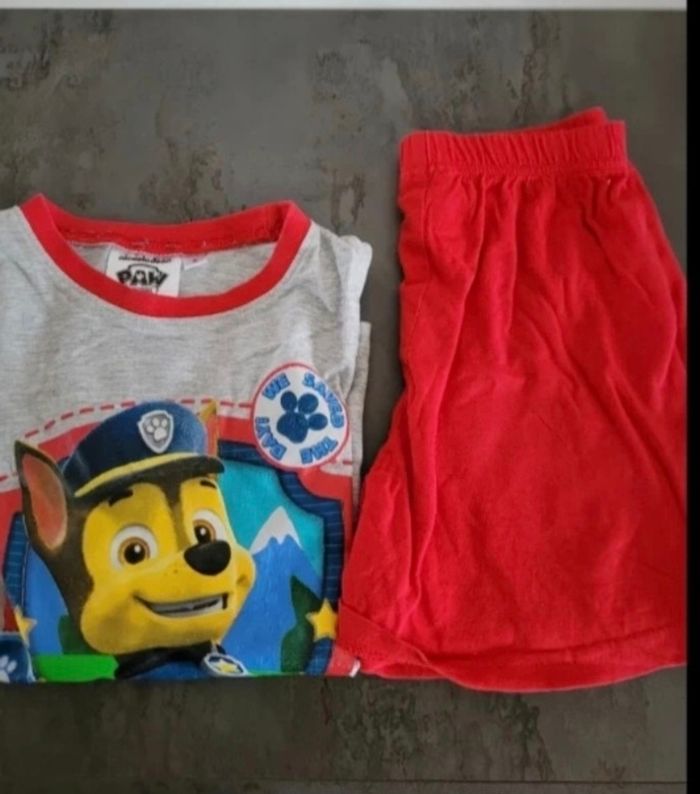Lot divers t-shirts 6ans - photo numéro 2