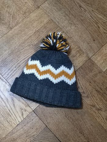 Bonnet à pompon garçon gris hiver