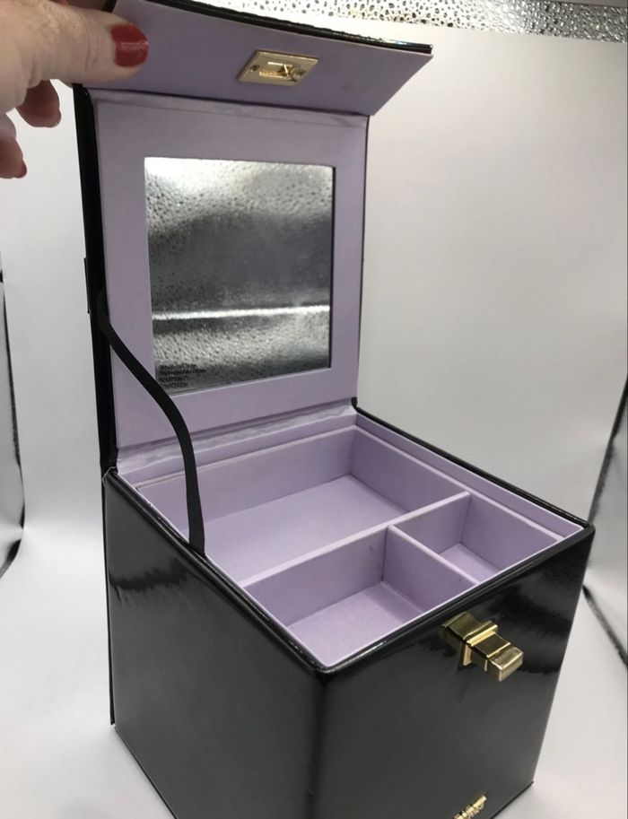 Boîte à bijoux Victoria secrets - photo numéro 6