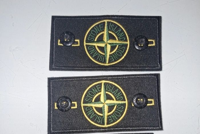 2 patch Stone lsland +4 boutons