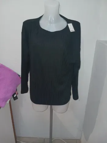 Pull noir T36