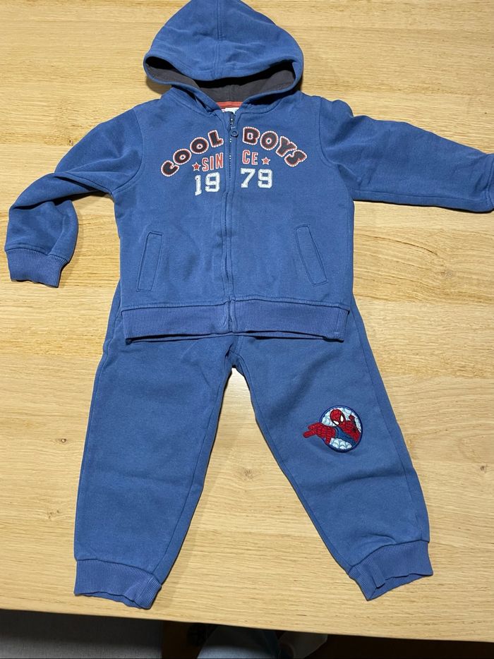 Lot vêtements garçon 4 ans - photo numéro 6