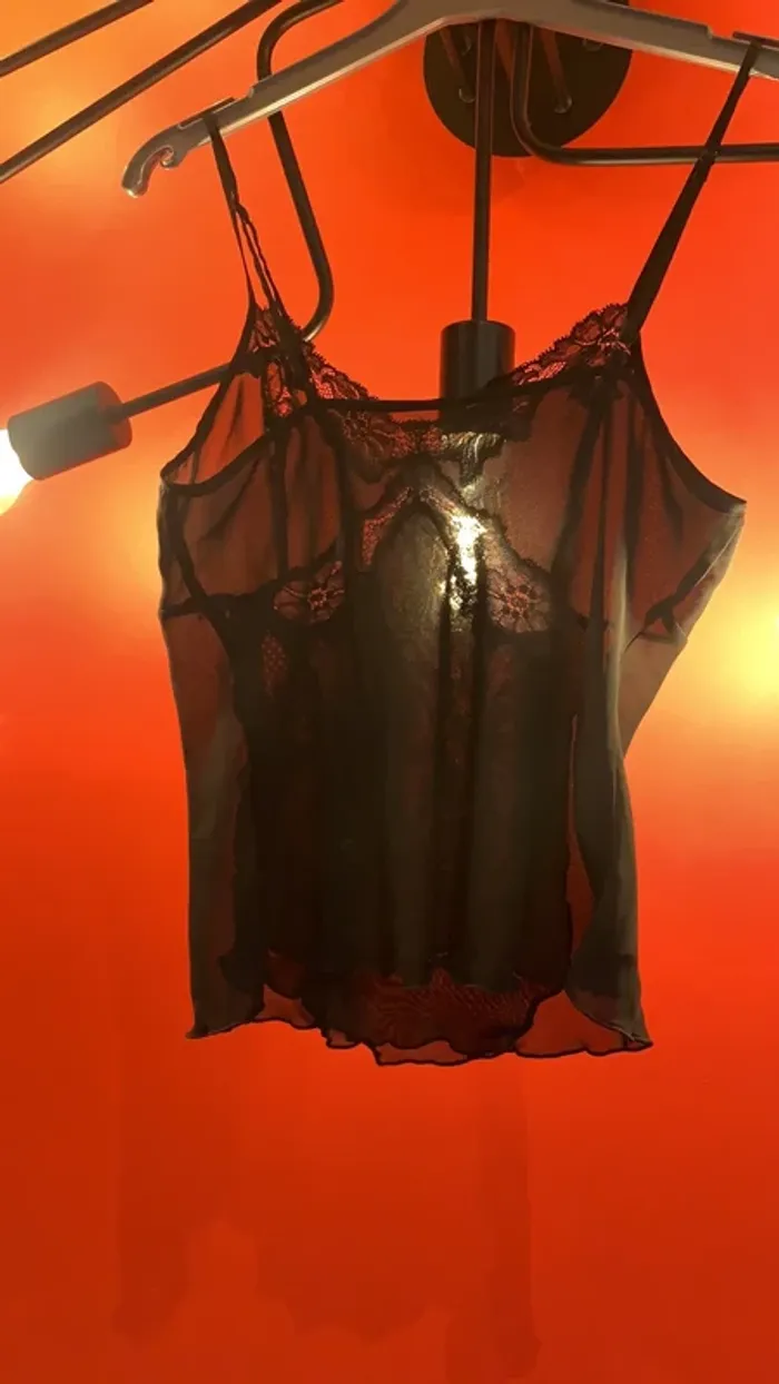 Top lingerie femme - photo numéro 2