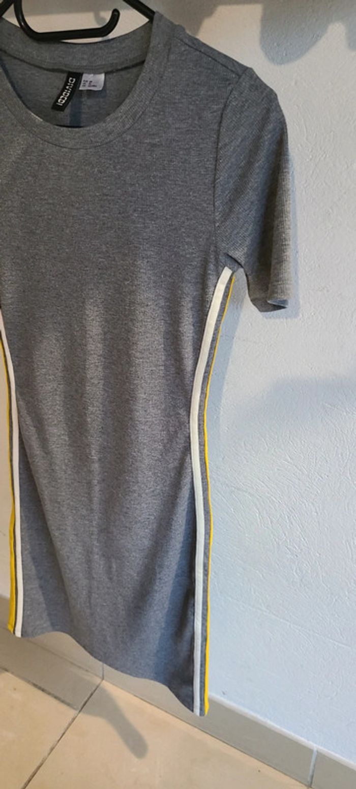 Robe H&M Divided 38 - photo numéro 2