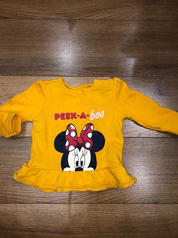 Pull minnie  fille 🌺 C&A disney taille 6 mois très bon état