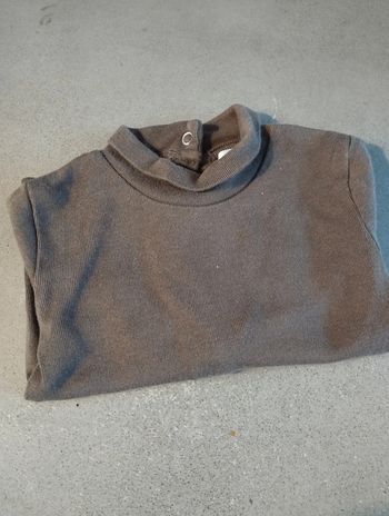 Sous pull col roulé marron kitchoun 3 mois