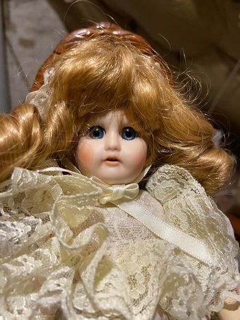 Poupée de collection Marion de Mundia