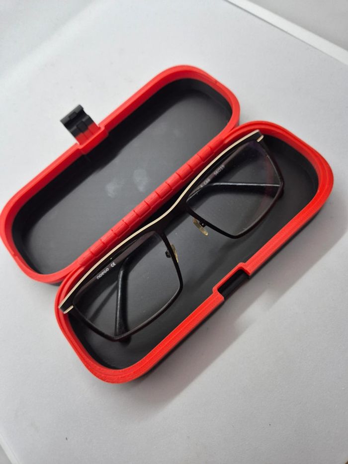 Boîtier lunettes personnalisable - photo numéro 2