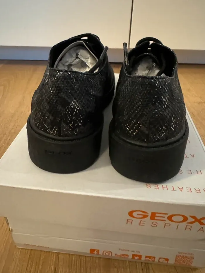 Chaussures enfants Geox J. Casey noir neuve taille 32 - photo numéro 4