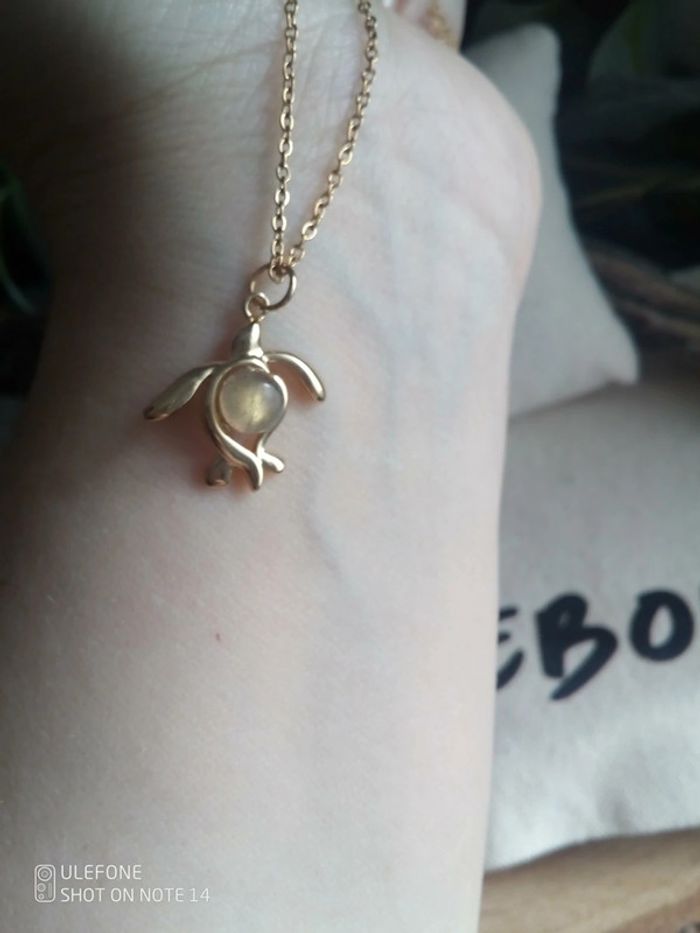 Collier tortue doré et pierre de labradorite naturelle - photo numéro 3