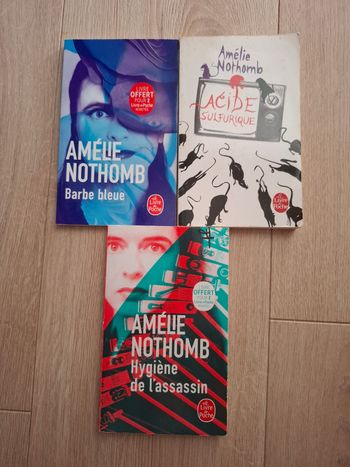 Lot de 3 livres de Amélie Nothomb en bon état