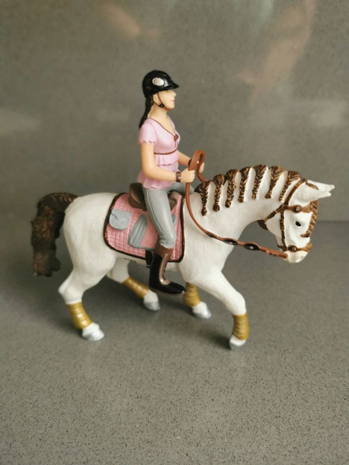 Cheval et cavalière Papo