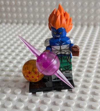 Figurine : C13 , dragon ball , style lego
