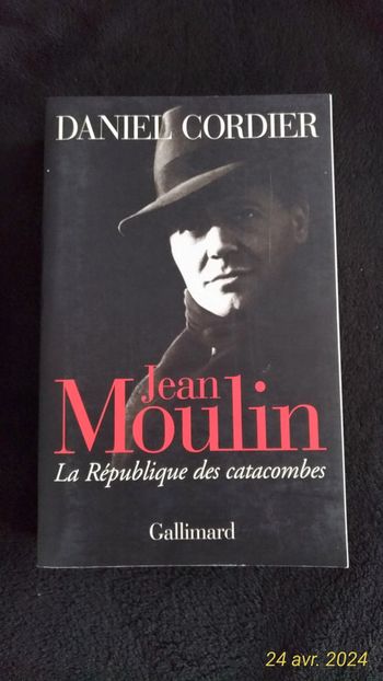 Livre Jean Moulin, la répiblique des catacombes