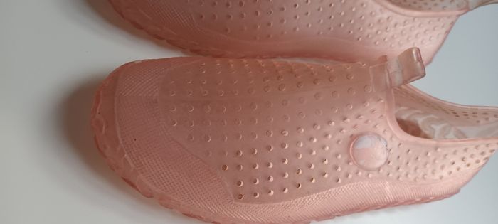 Chaussures de plage roses - photo numéro 2