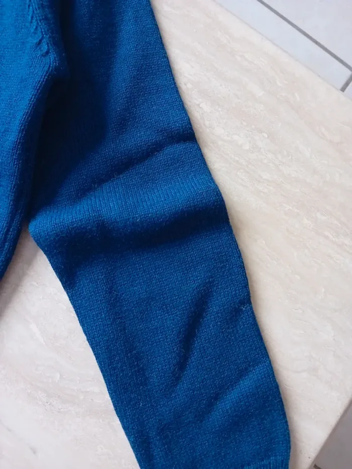 Pull en laine okaidi bleu marine - photo numéro 4