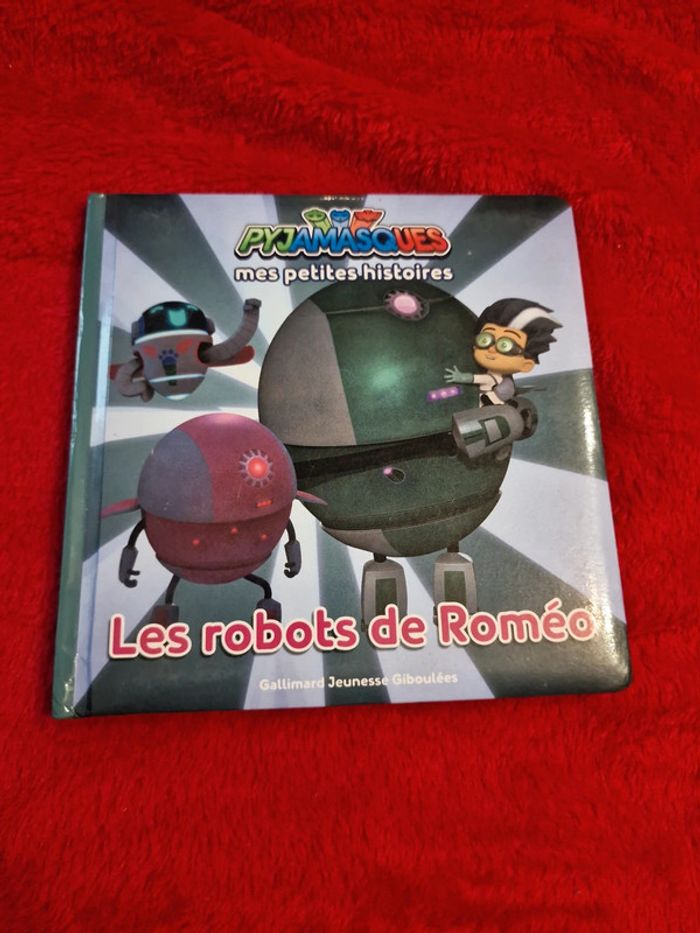 Livre pyjamasques les robots de Roméo