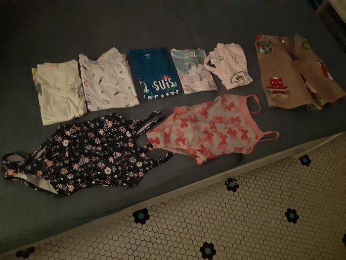 Lot fille 6 ans - photo numéro 3