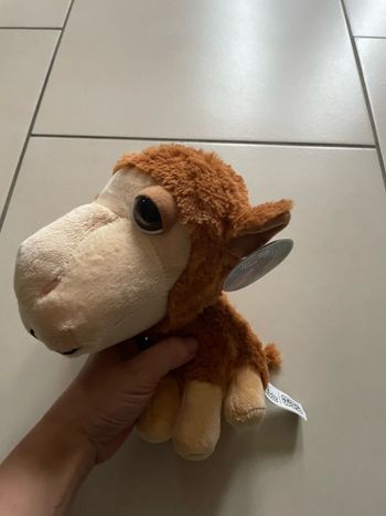 Peluche chameau