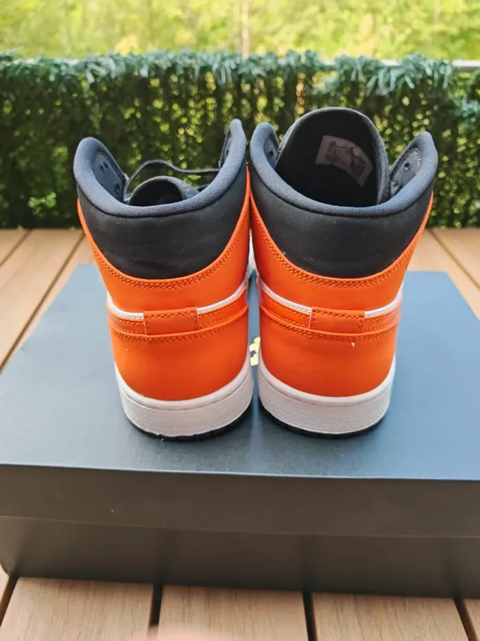 Air Jordan 1 Mid Black Starfish 44 - photo numéro 6