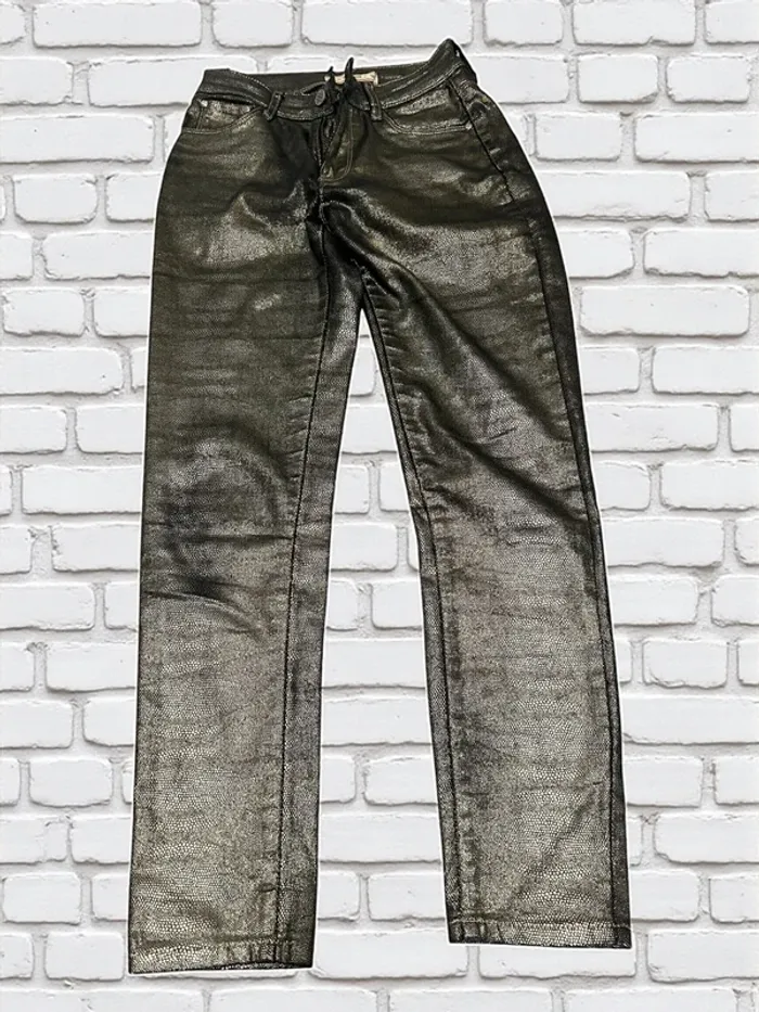 🟩 Pantalon doré effet reptile 🟩 P