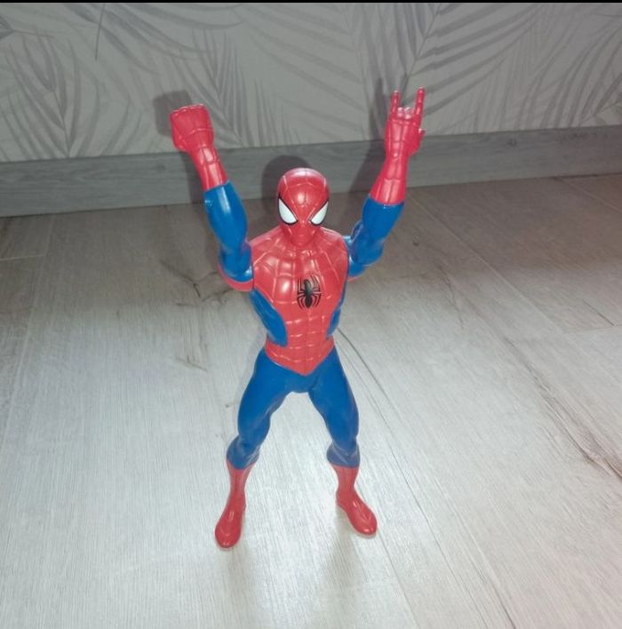 Figurine spider man - photo numéro 3