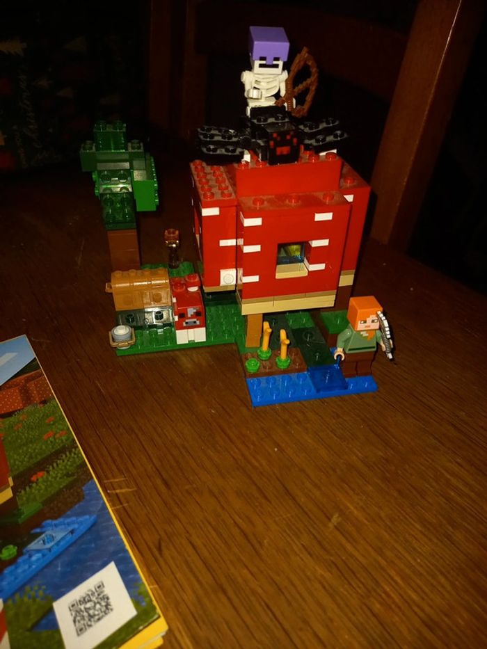 Lego maison champignons 21179 - photo numéro 2