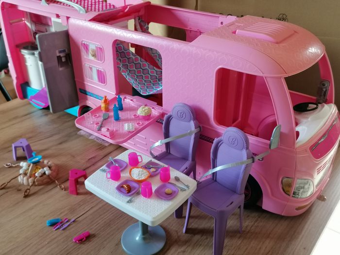 Camping car Barbie - photo numéro 4