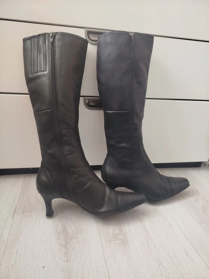Bottes intérieur cuir pointure 37 , voir 38 - photo numéro 5