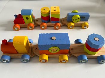 Lot de 2 trains à bois à assembler
