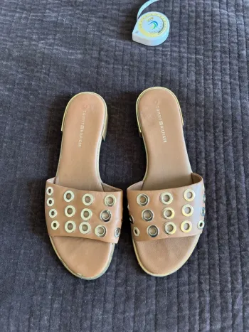 Nus pieds