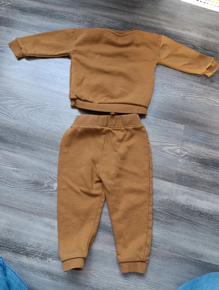 Ensemble hiver garçon 
Marque Primark 
Taille 18/24 mois 92 cm - photo numéro 4