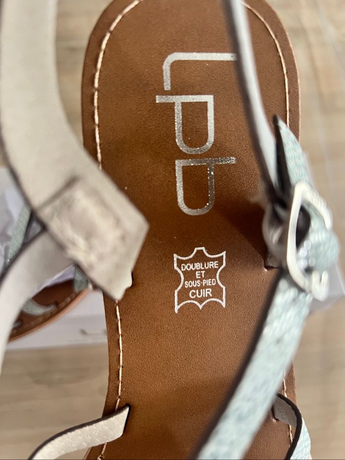 Sandales neuve les petites bombes taille 41 - photo numéro 6