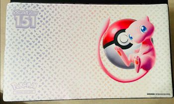 Tapis de Jeu Officiel Pokémon 151 – Édition Mew 🟣✨