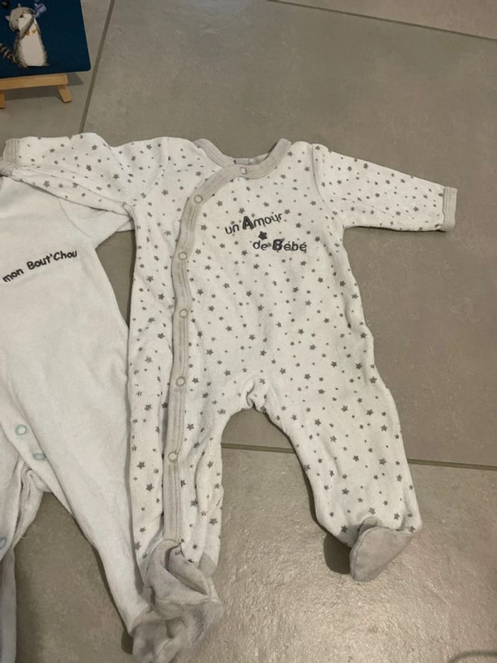 Lot de pyjamas - photo numéro 4