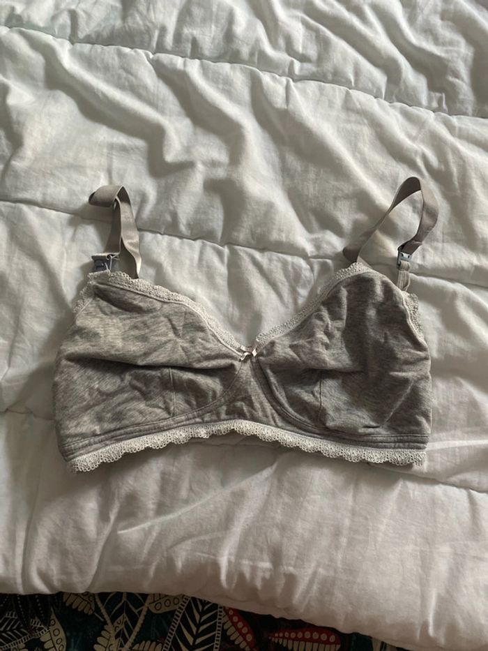 Brassière maternité