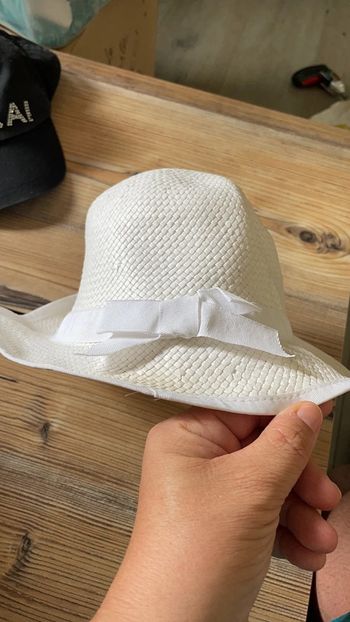 Chapeau blanc