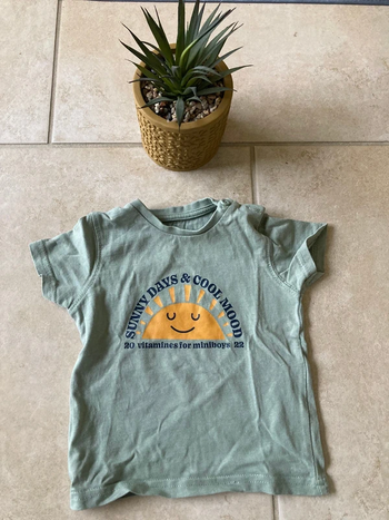 T-shirt garçon taille 6 mois