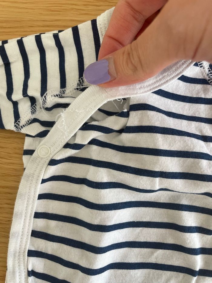 Lot de 2 bodies petit bateau - 1 mois - photo numéro 2