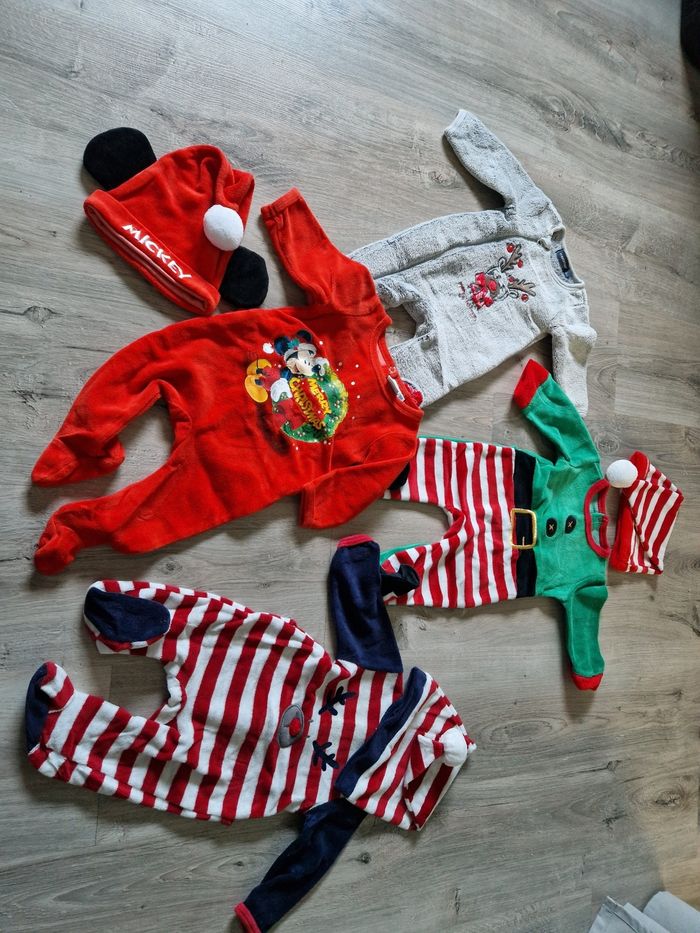 Lot de pyjamas