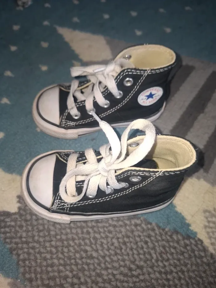 Converse montante noir taille 21 - photo numéro 2