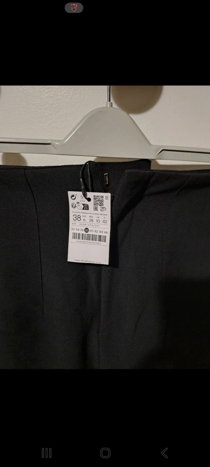 Pantalon noir à pince - photo numéro 2