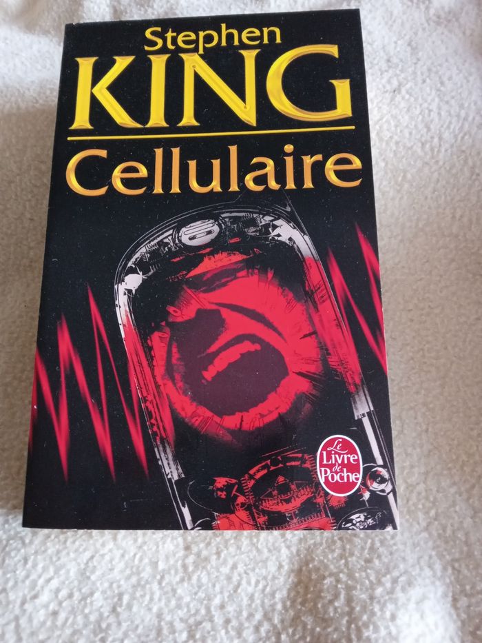 Livre pocket Stephen King - Cellulaire