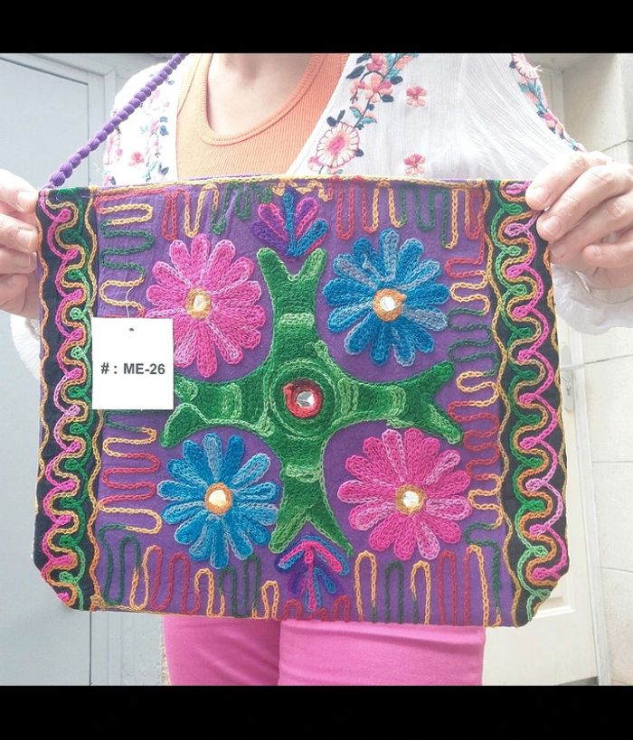 Sac neuf brodé - photo numéro 2